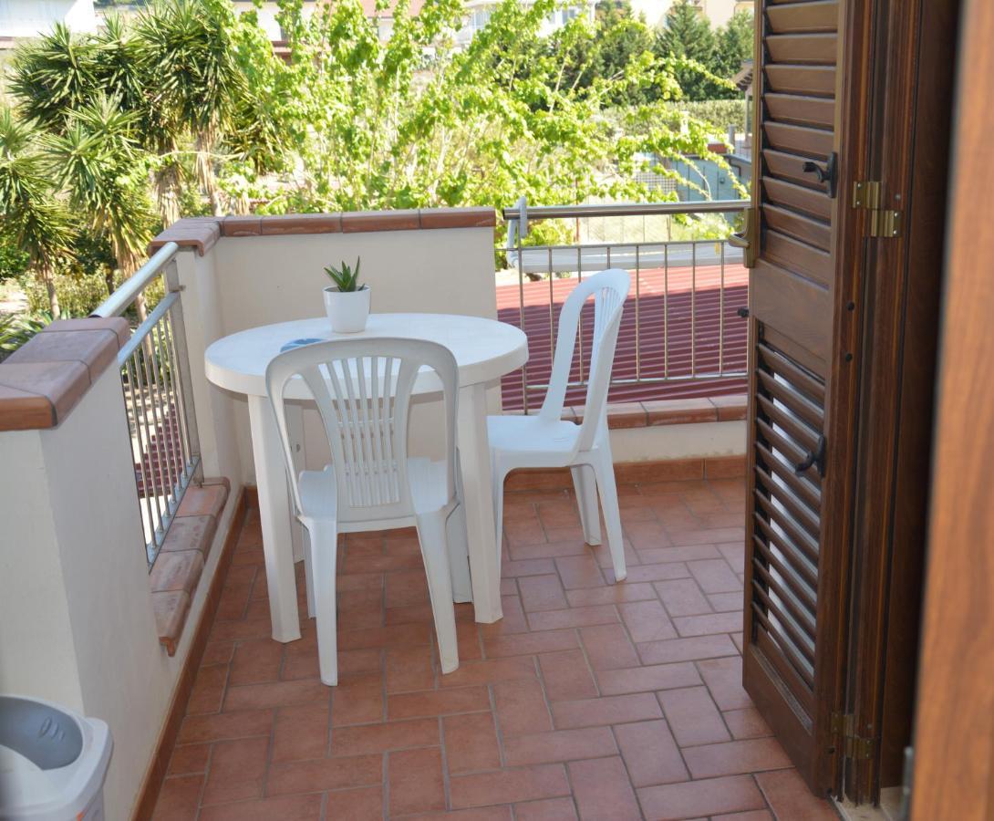 Capo dʼOrlando A Due Passi Dal Mare Bed & Breakfast エクステリア 写真